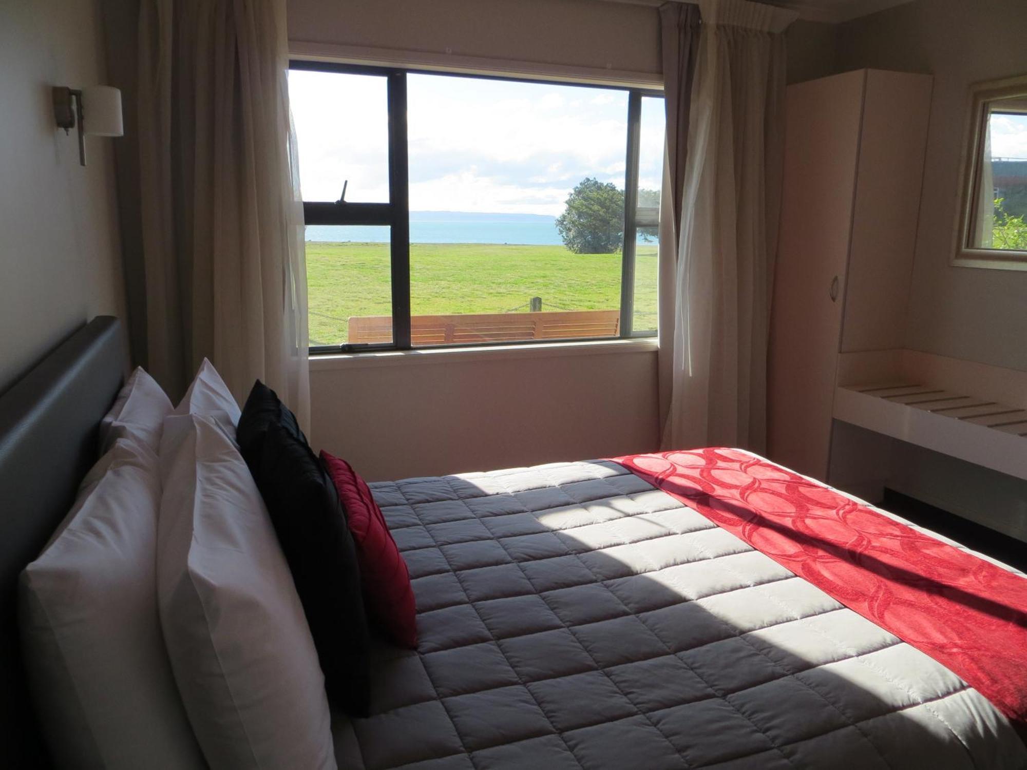 Harbour View Motel On Ahuriri Beach In Napier Nz With Sea View Suites Номер фото